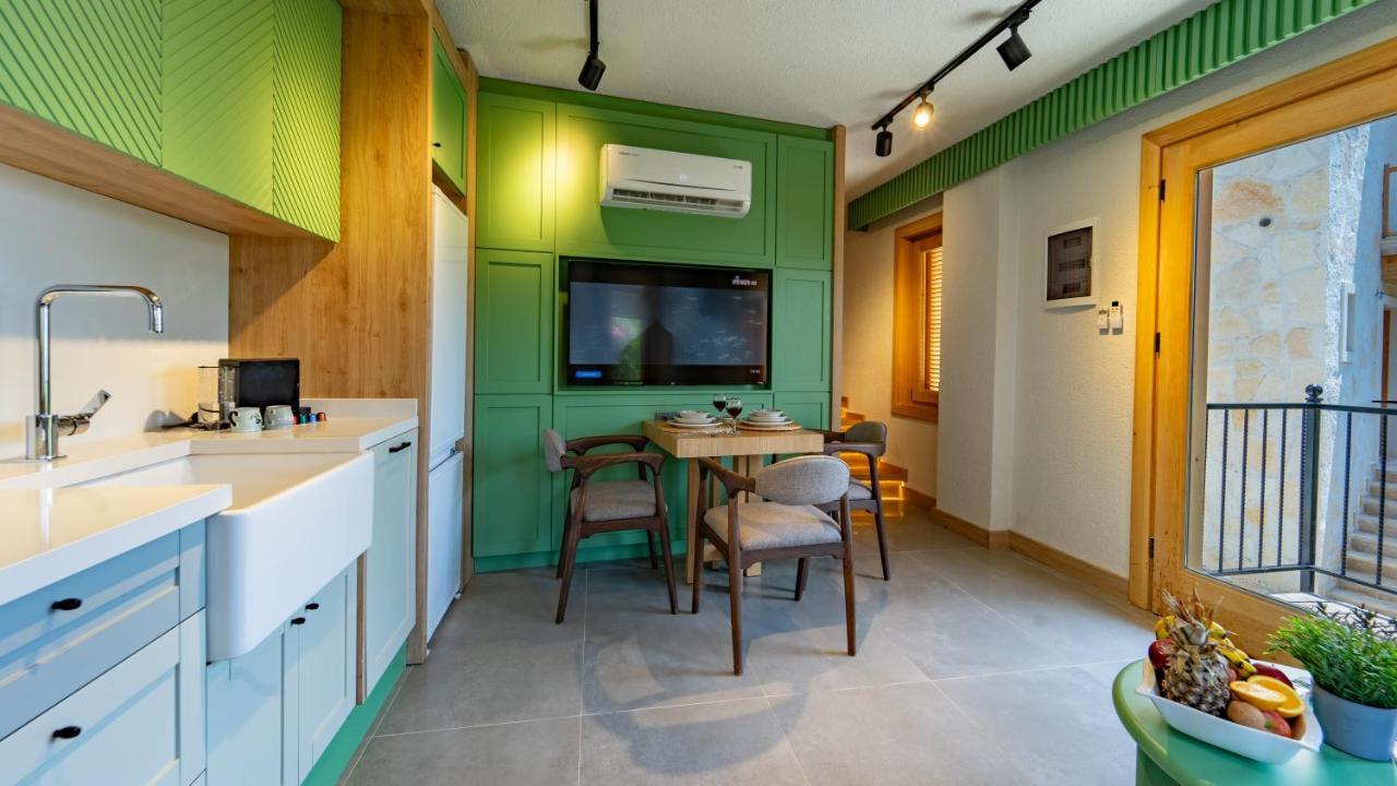 Pier House Hotel Калкан Екстериор снимка