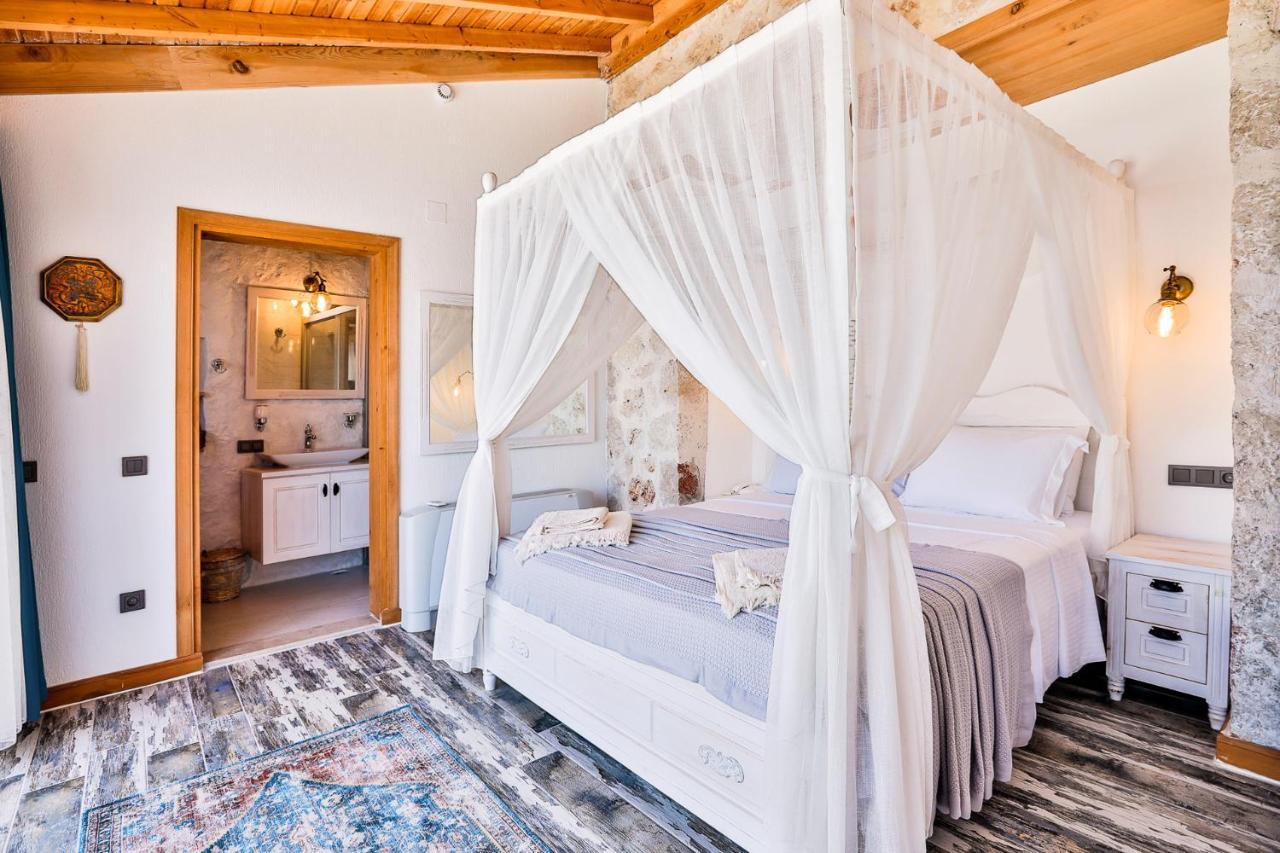 Pier House Hotel Калкан Екстериор снимка