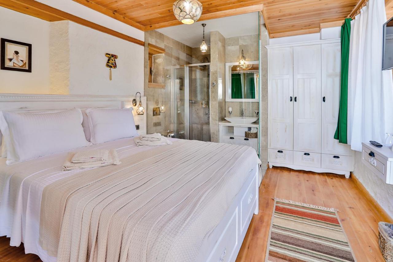 Pier House Hotel Калкан Екстериор снимка