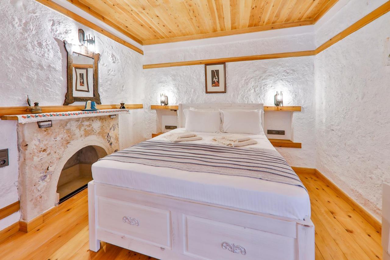 Pier House Hotel Калкан Екстериор снимка